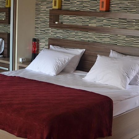 Hotel Home Sweet Home Chişinău Værelse billede