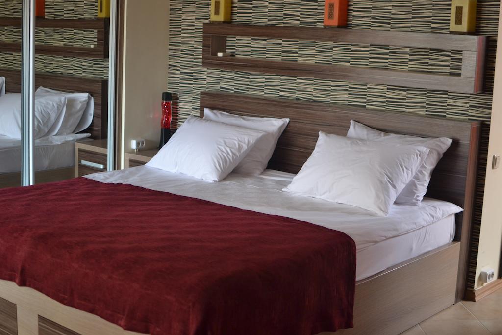 Hotel Home Sweet Home Chişinău Værelse billede