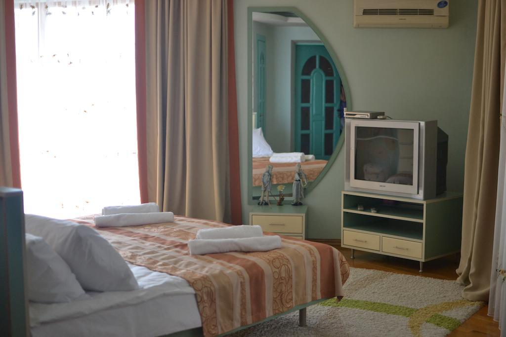 Hotel Home Sweet Home Chişinău Værelse billede